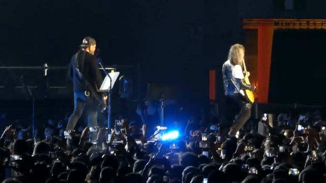 Kirk Hammett & Robert Trujillo - Ma Gueule (Tribute to Johnny - Paris-Stade de France - 12.05.2019) смотреть онлайн