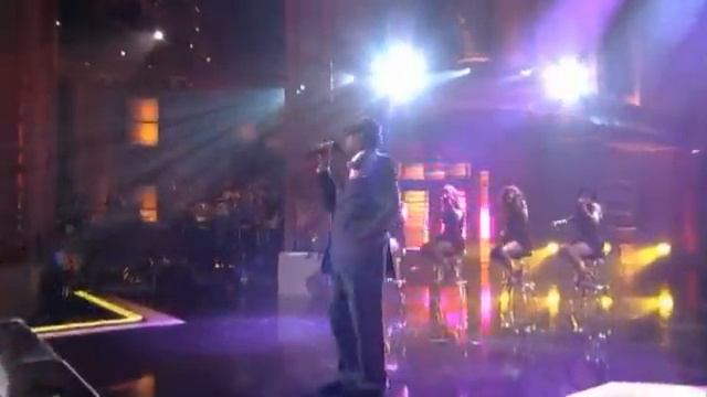 Lopez Tonight - " There Goes My Baby " - Charlie Wilson - Live HD смотреть онлайн
