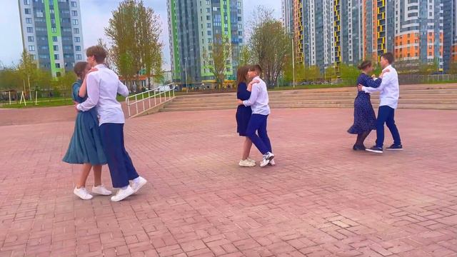 8 Б класс. Вальс "Тучи в голубом" смотреть онлайн