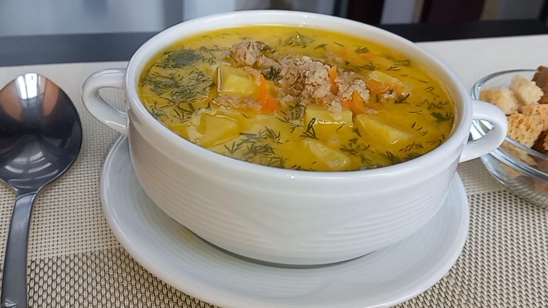 СУП СЫРНЫЙ СУП с фаршем Простой и вкусный СУП Когда нет времени этот рецепт меня всегда выручает! смотреть онлайн