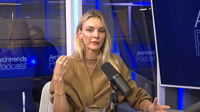 Carol Trentini fala sobre carreira, lar, família e reforma da casa no Brasil - Archtrends Podcast смотреть онлайн