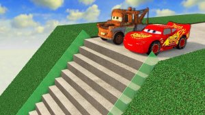 Большие и маленькие машины против прыжков с лестницы вниз  Teardown