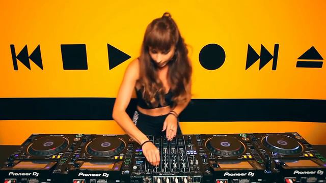 koharu kusumi remixeado ADEX 2017 смотреть онлайн