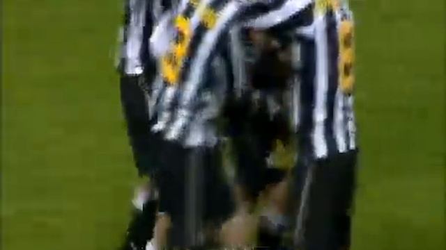 Simone Pepe Freekick (1:1) смотреть онлайн