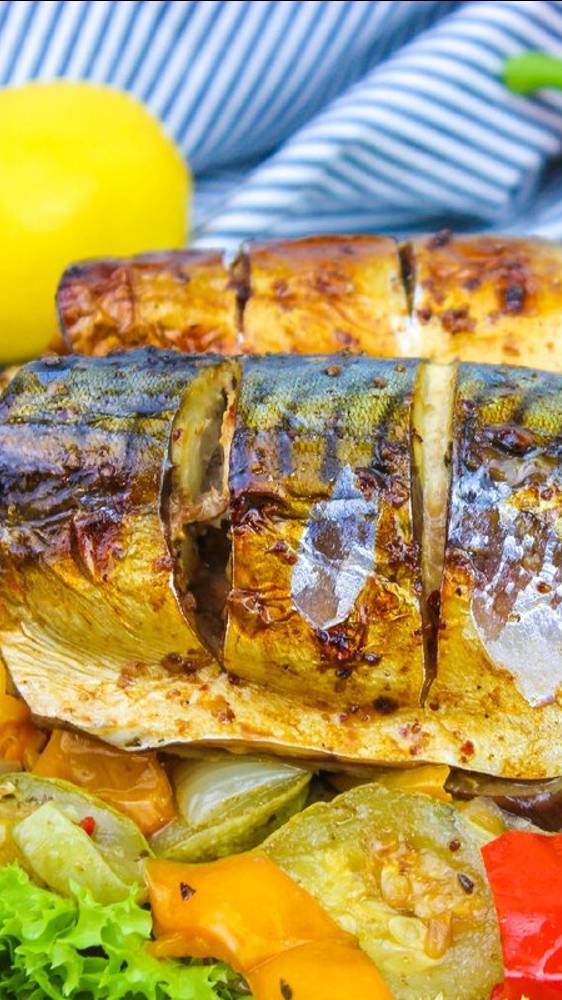 Весь секрет в соусе: Дымная вкуснятина: скумбрия с легким копченым ароматом! смотреть онлайн