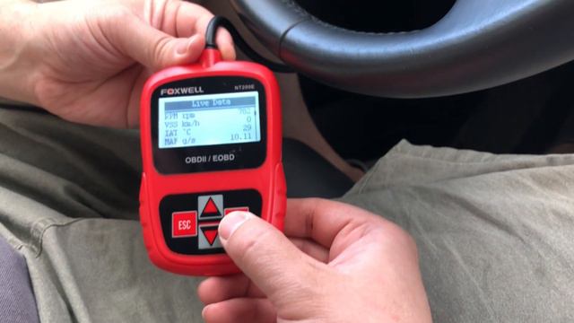 Foxwell NT200 OBD Reader Overview смотреть онлайн