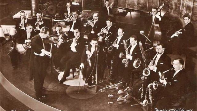 Teddy Petersen & his Orchestra - Spillelærer Bang - 1940 смотреть онлайн