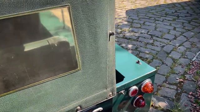 1966 Morris Mini Moke смотреть онлайн