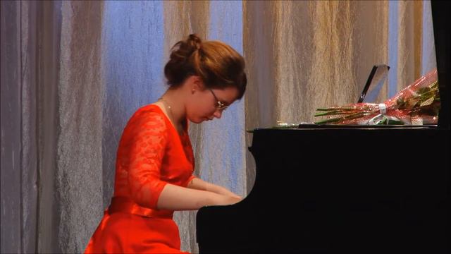 Горячева Ангелина / Дж. Гершвин. Три прелюдии. смотреть онлайн