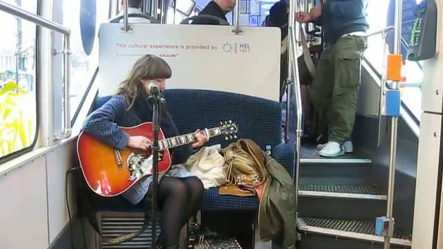 Guðrið Hansdóttir- Morgun í Mars @ Culture Tram in Helsinki смотреть онлайн
