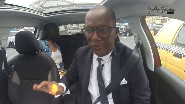 La primera mujer que Franklyn atiende como Chofer Privado смотреть онлайн