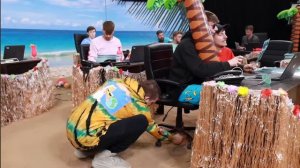 Потратил $1,000,000 на лотерейные билеты и ПОБЕДИЛ