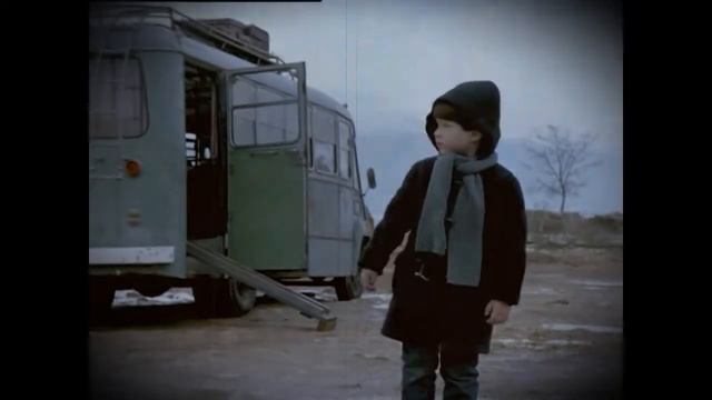 Naive - Yiotis Kiourtsoglou смотреть онлайн