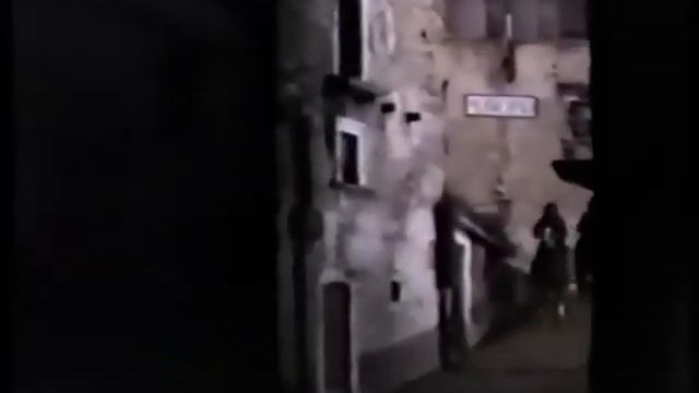Monica Bellucci riprende a Briganti 1993 смотреть онлайн