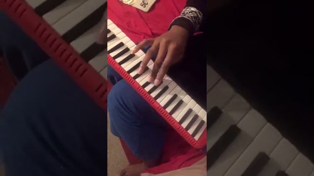 Stevie Wonder cover “knocks me off my feet - melodica (HojPoj) смотреть онлайн