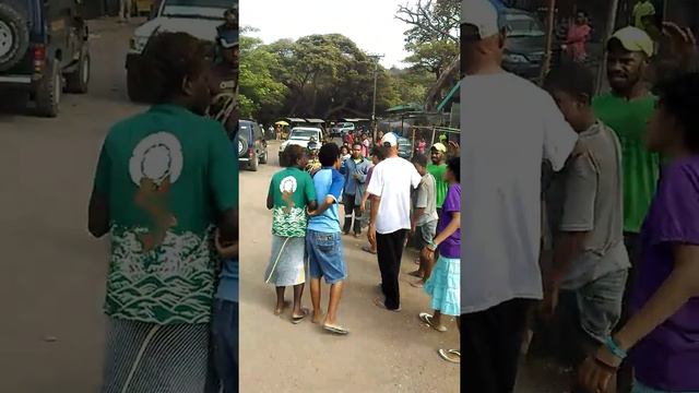 PNG girls fight смотреть онлайн