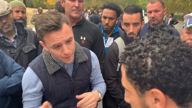 DANNY TOMMO BACK AT THE PARK. STRONG DEBATE WITH SHAMSI. ADULTERY, STONING - speakers corner 22/9/1 смотреть онлайн