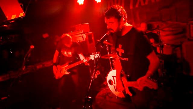 BERRI TXARRAK (Basque Spain Indie Rock) at School Bar Beijing. [1-29-18] смотреть онлайн