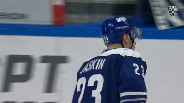 Jaskin snipes one to open the scoring смотреть онлайн