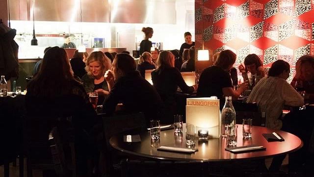 Det är i mitt hjärta Akt 4 Scen 2 смотреть онлайн