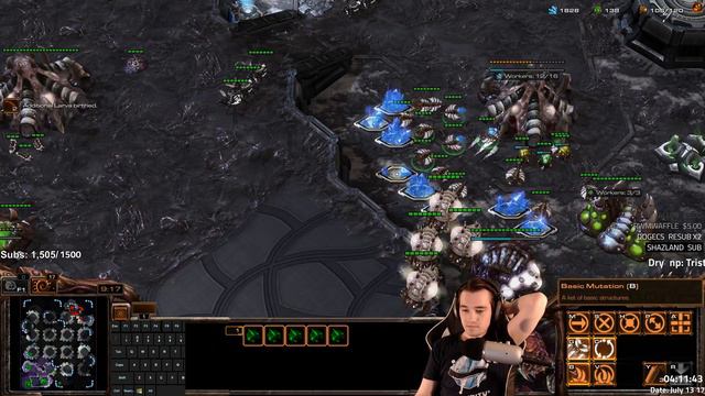 Starcraft 2: Playing With NO KEYBOARD (Mouse Only) in full macro game vs mech terran oh god смотреть онлайн