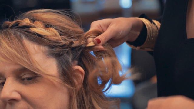 Half-Up Halo/Crown Braid смотреть онлайн