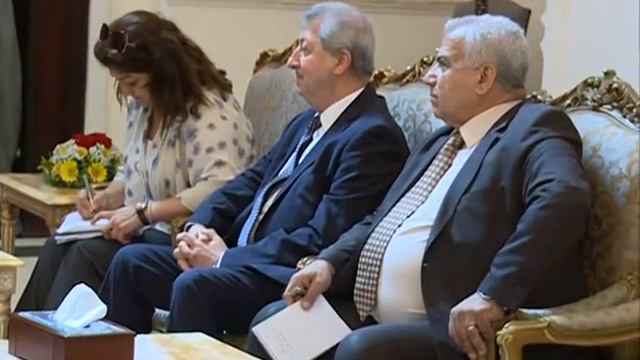 رئيس الجمهورية يستقبل وزير الدولة للشؤون الخارجية الهندي смотреть онлайн