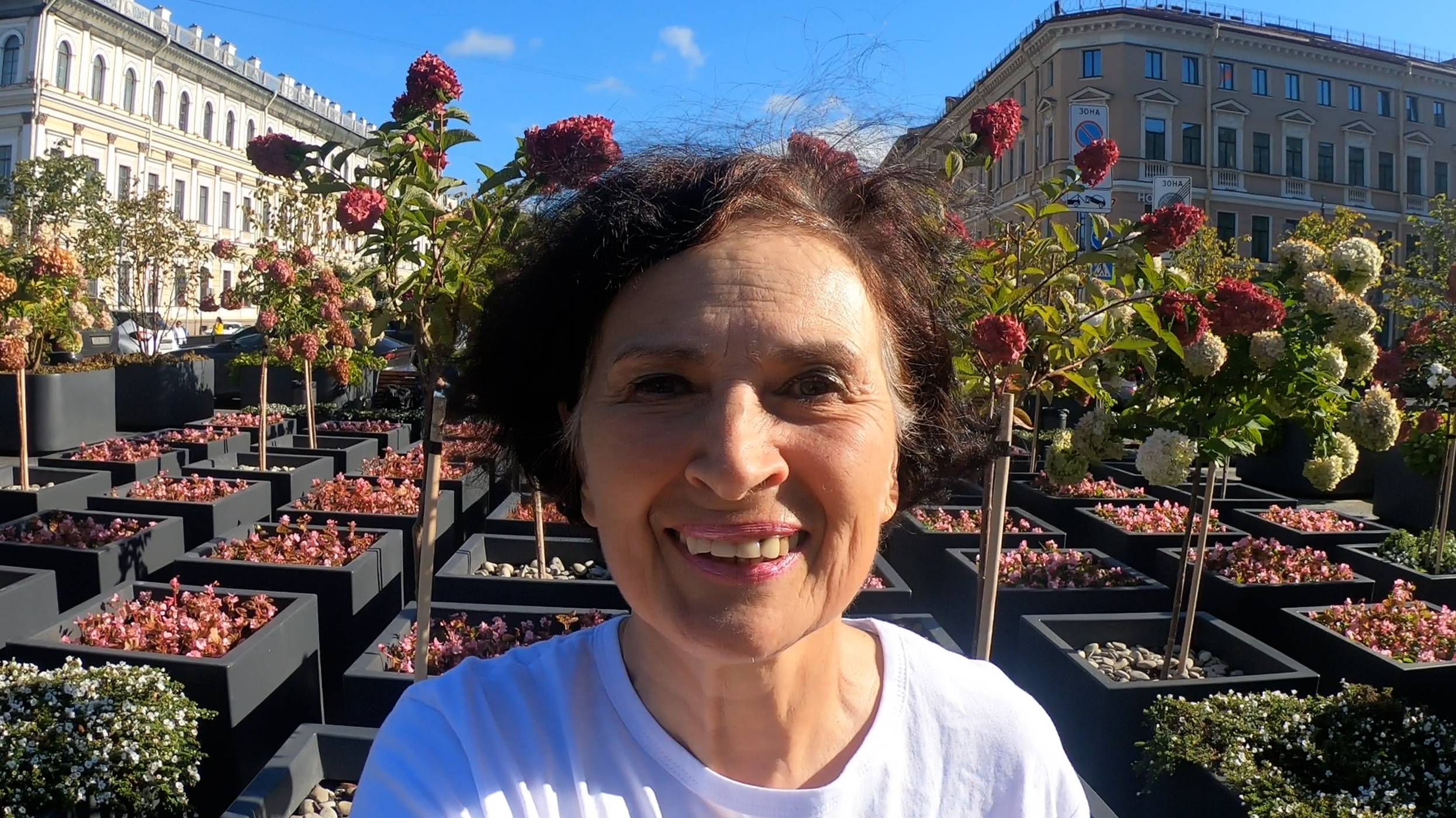 модель 60+ о лихих 90-х смотреть онлайн