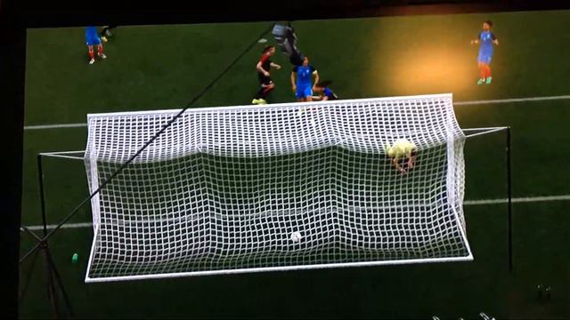Tobin Heath to Alex Morgan header смотреть онлайн