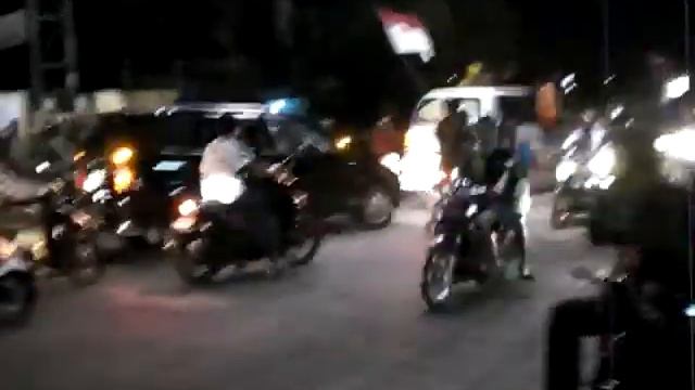 Suasana Kota Malang Saat AREMA Juara 26 Mei 2010 (Imbang Melawan PSPS Pekanbaru) Part 1 смотреть онлайн
