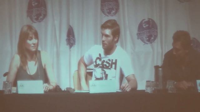 Spartacus Panel At Dragon Con 2013 Lucy Lawless Liam McIntyre Manu Bennett 3 of 4 смотреть онлайн