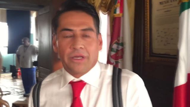 Al Otro Lado Del Muro | Gabriel Porras y Gabriela Vergara y sus escenas eróticas | Telemundo смотреть онлайн