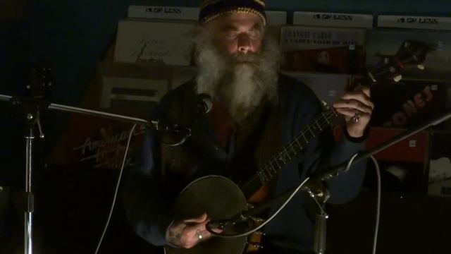 Daniel Higgs at Permanent Records 5-5 смотреть онлайн