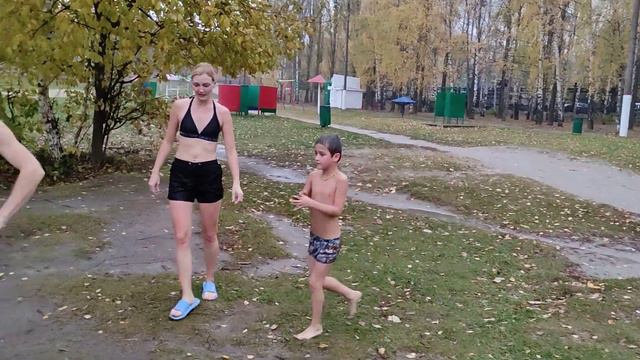 погода 9 градусов а вода 7 градусов смотреть онлайн