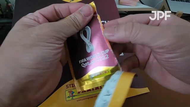 Unboxing Panini Sticker Book (Qatar 2022 FIFA World Cup) смотреть онлайн