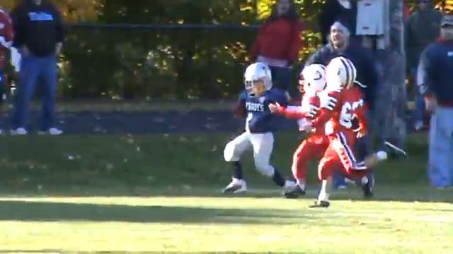 Hunter Frates Runs for Big Gainer 10.25.09 смотреть онлайн