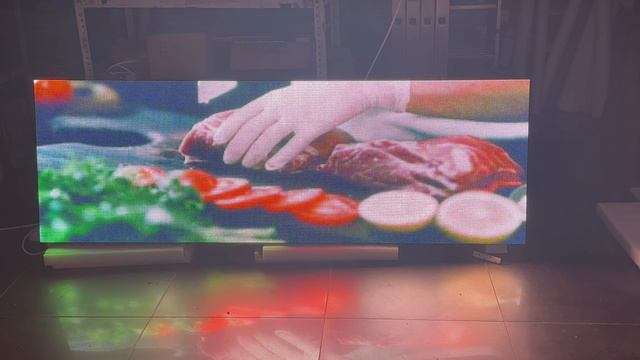 Светодиодный экран. Шаг пикселя 5 мм. Видеополе 1920х640 мм. Разрешение 384х128 пикселей. смотреть онлайн