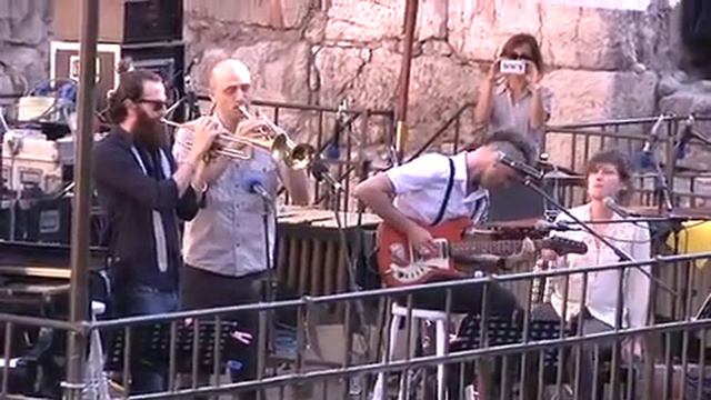 Asaf Avidan itraveljerusalem смотреть онлайн
