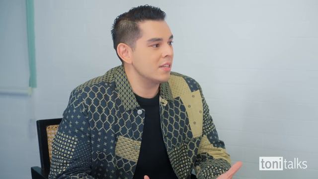 Raymond Shares How It's Like To Grow Up In Showbiz | Toni Talks смотреть онлайн