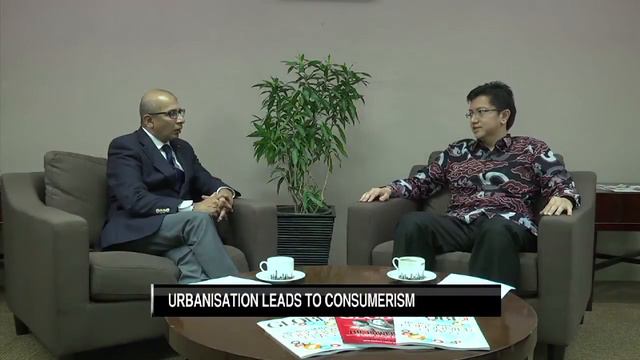 Dialogue: Shoeb Kagda Talks Indonesia's Rising Consumer Class With McKinsey's Arief Budiman Pt.1 смотреть онлайн