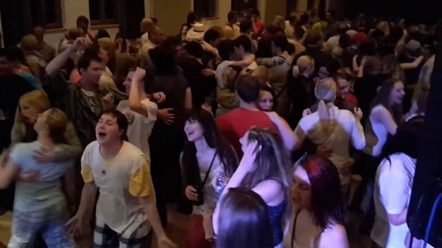 Každý ráno - Chinaski (skupina Bosáci) смотреть онлайн