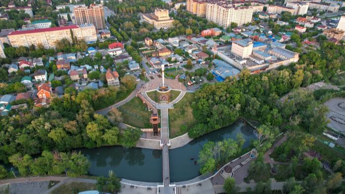 Город Черкесск. Столица Карачаево-Черкесии. смотреть онлайн