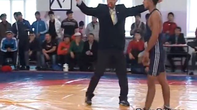 Спорт. Борьба. Чемпионат Кыргызстана-2016 Финал 55 кг Кубат Мамбетов-Нузупбек Топчубаев смотреть онлайн