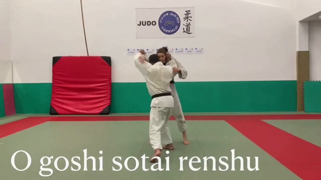 Judo - Técnica Tachi Waza. O Goshi смотреть онлайн
