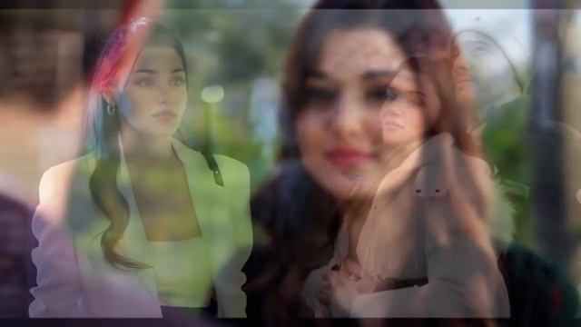 ¿Podría Kerem Bürsin ser la causa de la guerra fría entre Hande Erçel y Demet Özdemir? смотреть онлайн