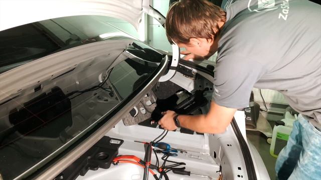 Audi a4 электропривод багажника смотреть онлайн