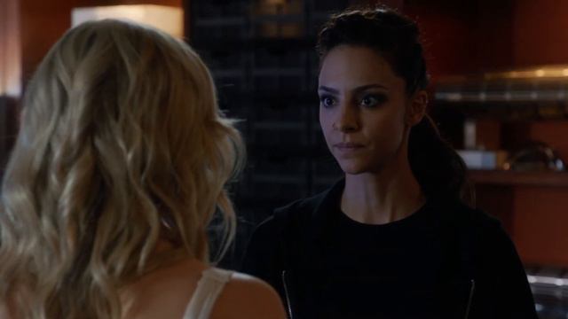 Legends of Tomorrow 7x8 смотреть онлайн