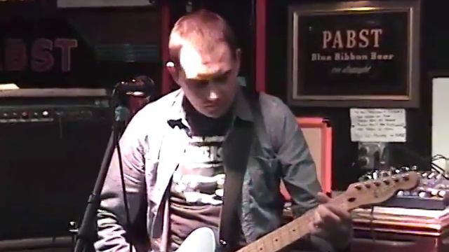 Día de la Martes - The One I Love смотреть онлайн