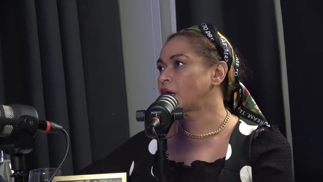 #24 En stjärna som föll : Camilla Henmark смотреть онлайн