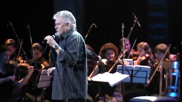 Dan McCafferty-2015-Love Hurts (with Luigi Sferrazza orchestra) смотреть онлайн